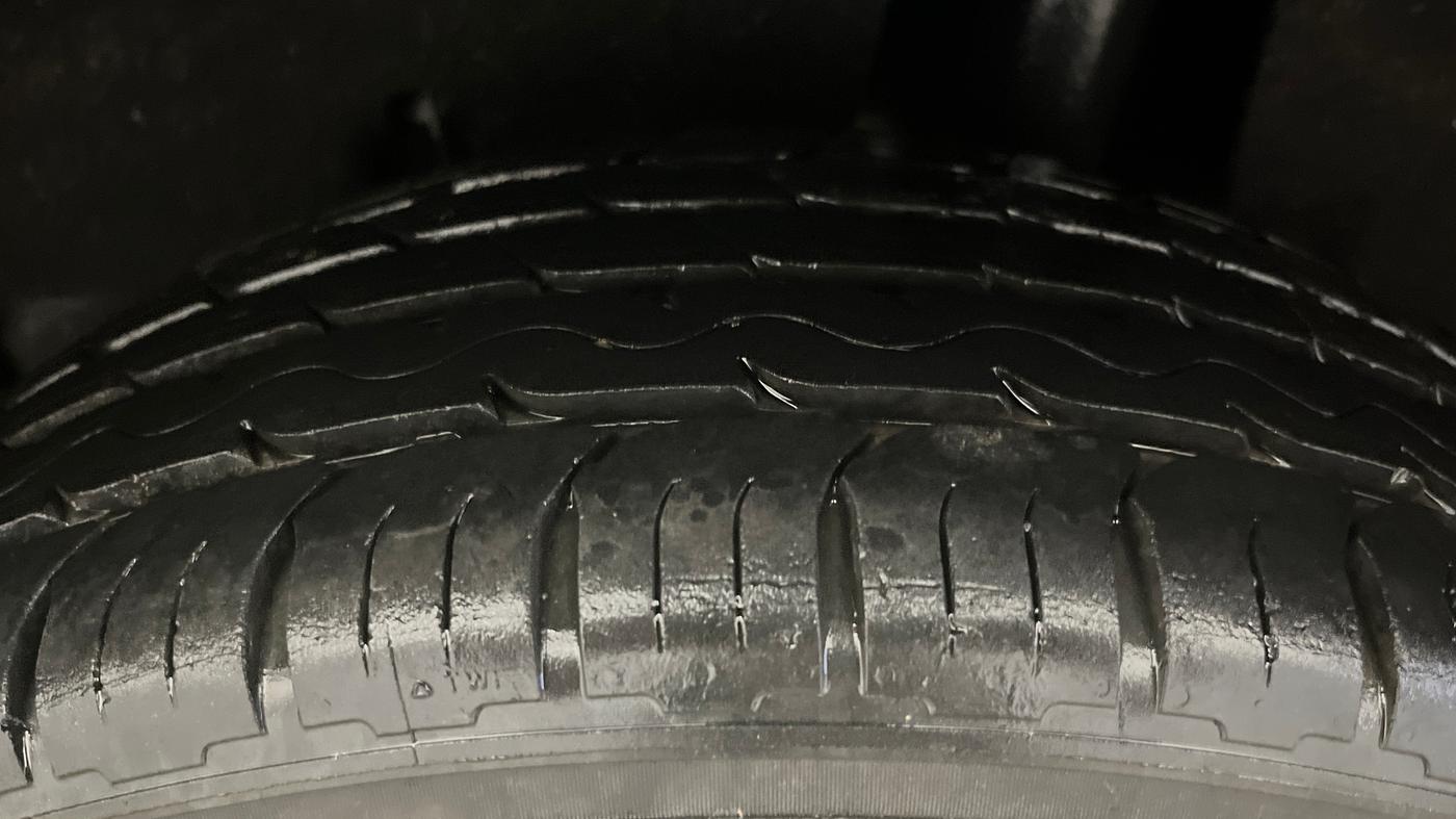 2019 Maruti Baleno ZETA PETROL 1.2, Petrol, Manual, 63,301 km, Left Rear Tyre Tread