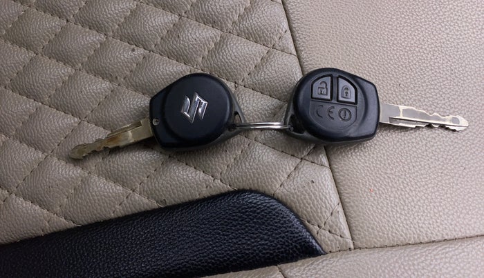 2019 Maruti Dzire VXI, Petrol, Manual, 72,871 km, Key Close Up