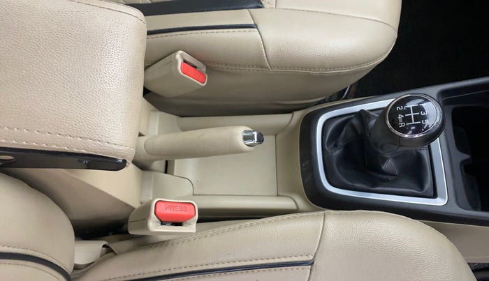 2019 Maruti Dzire VXI, Petrol, Manual, 72,871 km, Gear Lever