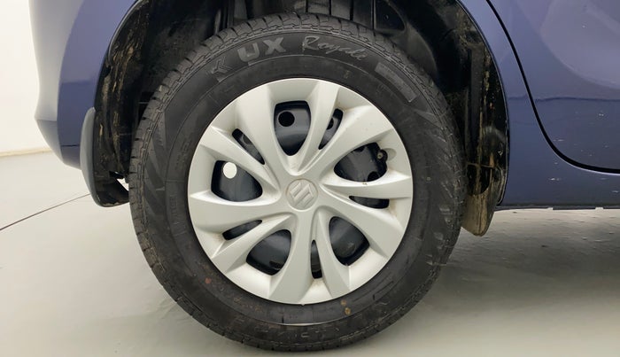 2022 Maruti Swift VXI AMT, Petrol, Automatic, 2,674 km, Right Rear Wheel