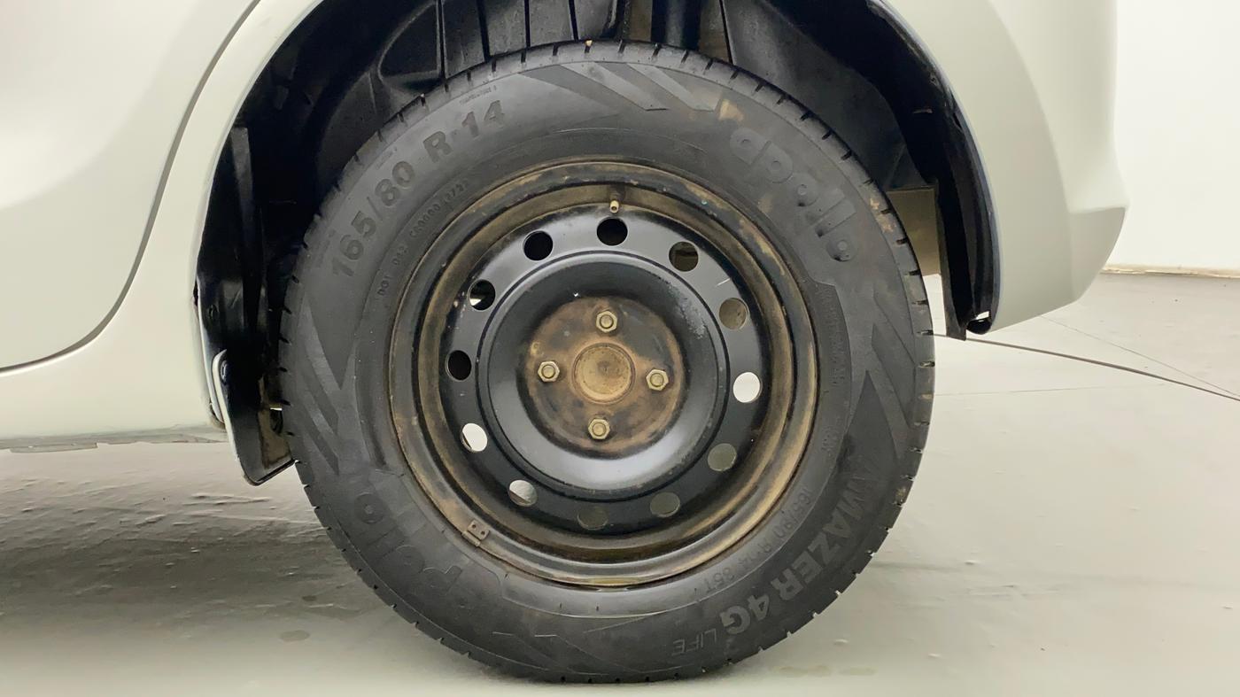 2019 Maruti Swift LXI, CNG, Manual, 43,390 km, Left Rear Wheel