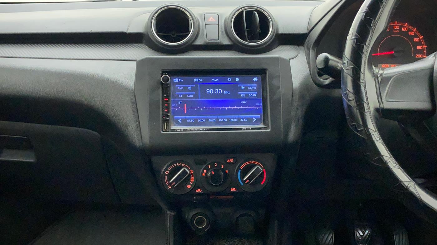 2019 Maruti Swift LXI, CNG, Manual, 43,390 km, Air Conditioner