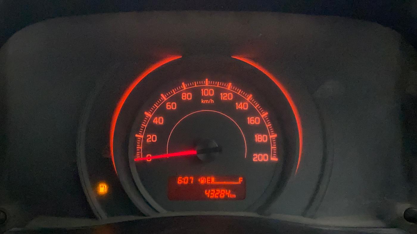 2019 Maruti Swift LXI, CNG, Manual, 43,390 km, Odometer Image
