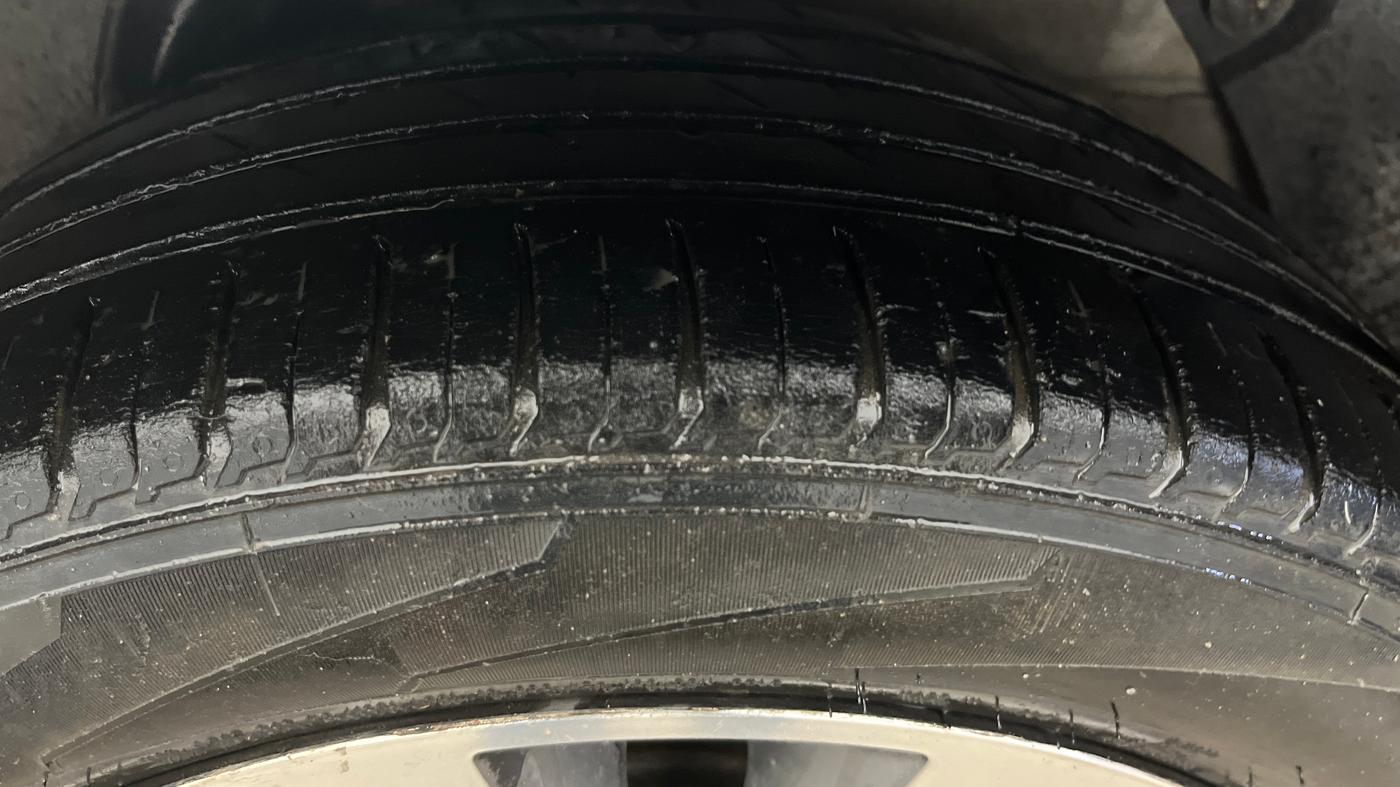 2016 Hyundai Verna 1.6 VTVT SX, Petrol, Manual, 99,271 km, Left Rear Tyre Tread