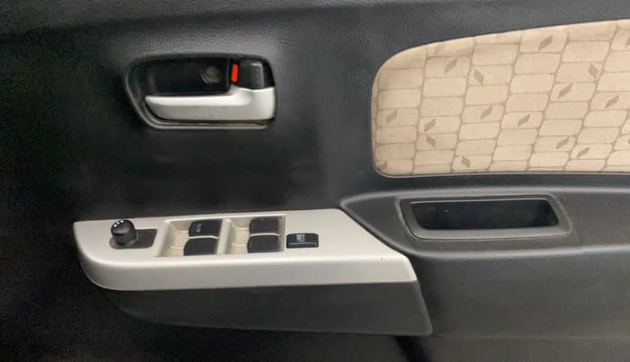 2016 Maruti Wagon R 1.0 VXI, Petrol, Manual, 59,832 km, Driver Side Door Panels Control