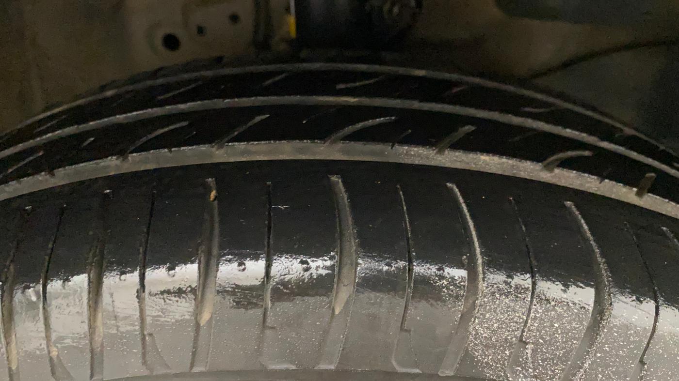 2013 Honda Brio S MT, Petrol, Manual, 31,104 km, Right Front Tyre Tread