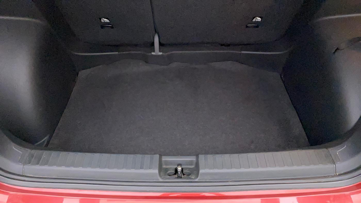 2022 Volkswagen TAIGUN HIGHLINE 1.0 TSI AT, Petrol, Automatic, 14,742 km, Boot Inside