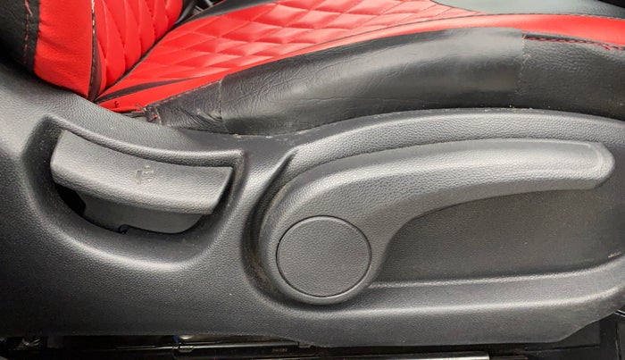 2019 Hyundai Elite i20 ASTA (O) CVT, Petrol, Automatic, 33,108 km, Driver Side Adjustment Panel