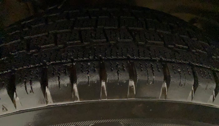 2018 Maruti Alto 800 VXI, Petrol, Manual, 67,960 km, Left Front Tyre Tread