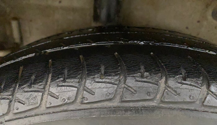 2017 Maruti Celerio ZXI, Petrol, Manual, 45,758 km, Right Rear Tyre Tread
