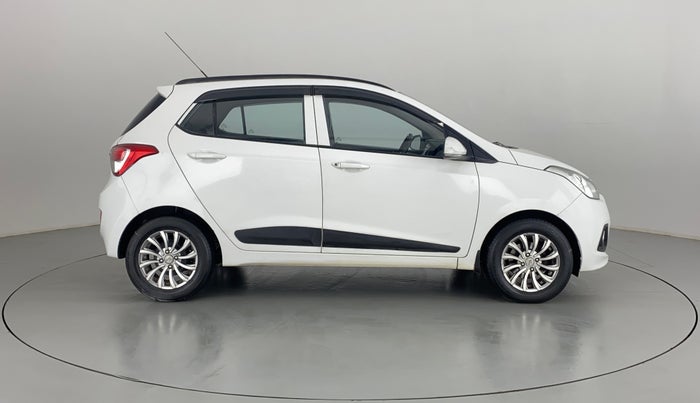 2015 Hyundai Grand i10 SPORTZ 1.2 KAPPA VTVT, Petrol, Manual, 85,922 km, Right Side View