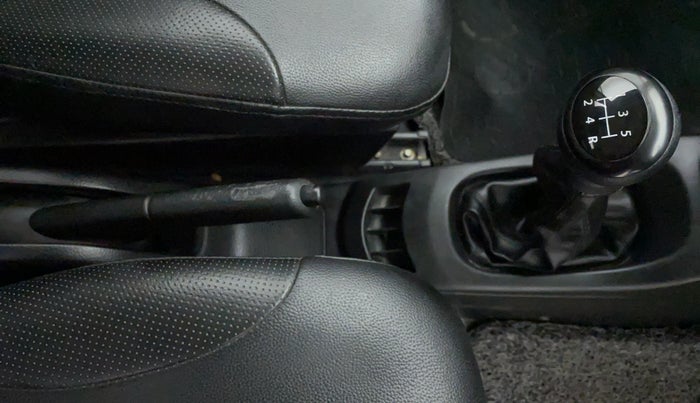 2016 Maruti Wagon R 1.0 LXI CNG, CNG, Manual, 68,605 km, Gear Lever