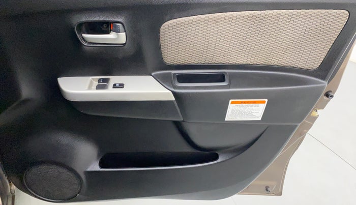 2016 Maruti Wagon R 1.0 LXI CNG, CNG, Manual, 68,605 km, Driver Side Door Panels Control