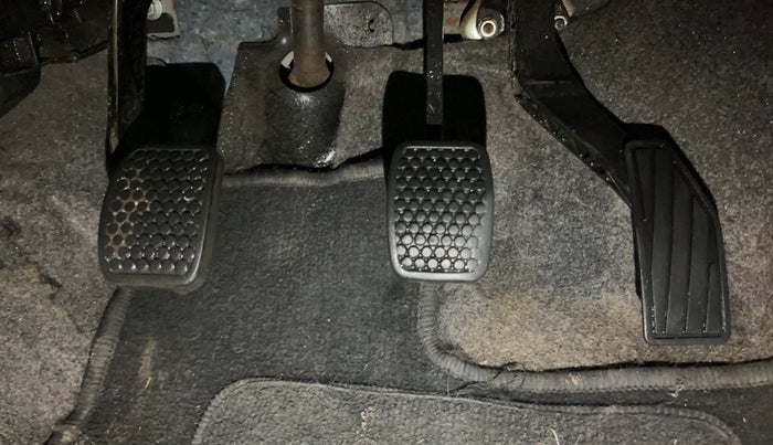 2018 Maruti Alto 800 LXI, Petrol, Manual, 81,800 km, Pedals
