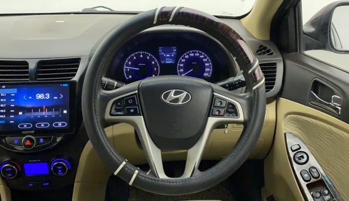 2012 Hyundai Verna FLUIDIC 1.6 VTVT SX, CNG, Manual, 64,399 km, Steering Wheel Close Up