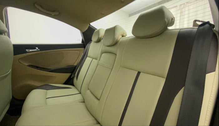 2012 Hyundai Verna FLUIDIC 1.6 VTVT SX, CNG, Manual, 64,399 km, Right Side Rear Door Cabin