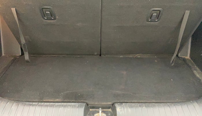 2022 KIA CARENS LUXURY PLUS 1.5 DIESEL AT 7 STR, Diesel, Automatic, 38,559 km, Boot Inside