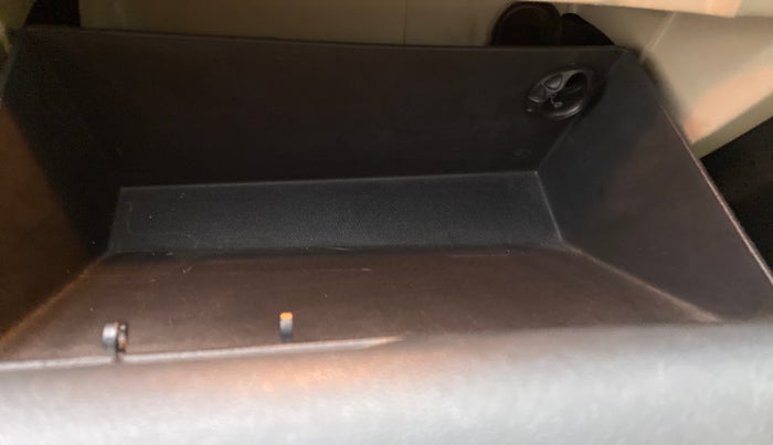 2014 Volkswagen Jetta HIGHLINE TDI AT, Diesel, Automatic, 93,738 km, Cooled Glove Box