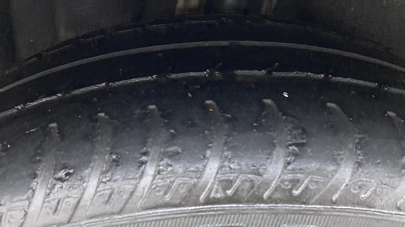 2014 Volkswagen Jetta HIGHLINE TDI AT, Diesel, Automatic, 93,738 km, Right Rear Tyre Tread