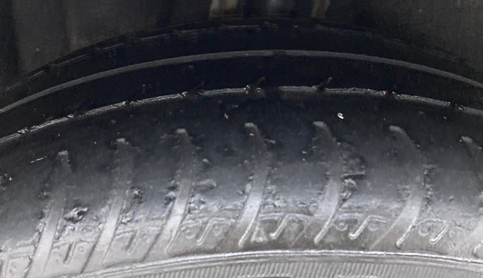 2014 Volkswagen Jetta HIGHLINE TDI AT, Diesel, Automatic, 93,738 km, Right Rear Tyre Tread