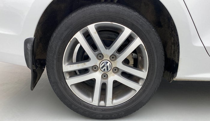 2014 Volkswagen Jetta HIGHLINE TDI AT, Diesel, Automatic, 93,738 km, Right Rear Wheel