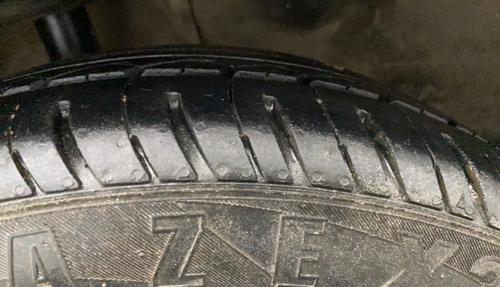 2017 Tata TIGOR XM PETROL, Petrol, Manual, 89,693 km, Right Rear Tyre Tread