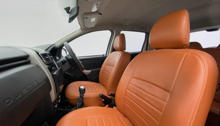 2020 Renault Duster RXE 1.3 TURBO PETROL MT, Petrol, Manual, 30,952 km, Right Side Front Door Cabin
