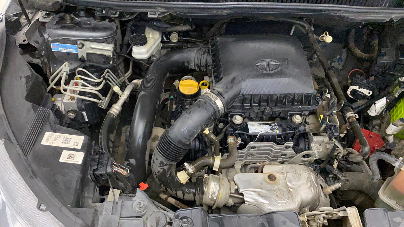 2020 Tata NEXON XM SUNROOF PETROL, Petrol, Manual, 60,788 km, Engine View - Right