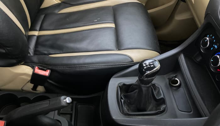 2015 Ford Figo Aspire TREND 1.2 PETROL, Petrol, Manual, 64,576 km, Gear Lever