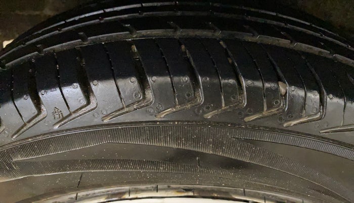 2020 Maruti New Wagon-R LXI CNG (O) 1.0, CNG, Manual, 75,109 km, Right Rear Tyre Tread