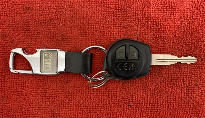 2021 Maruti S PRESSO VXI CNG, CNG, Manual, 39,855 km, Key Close Up