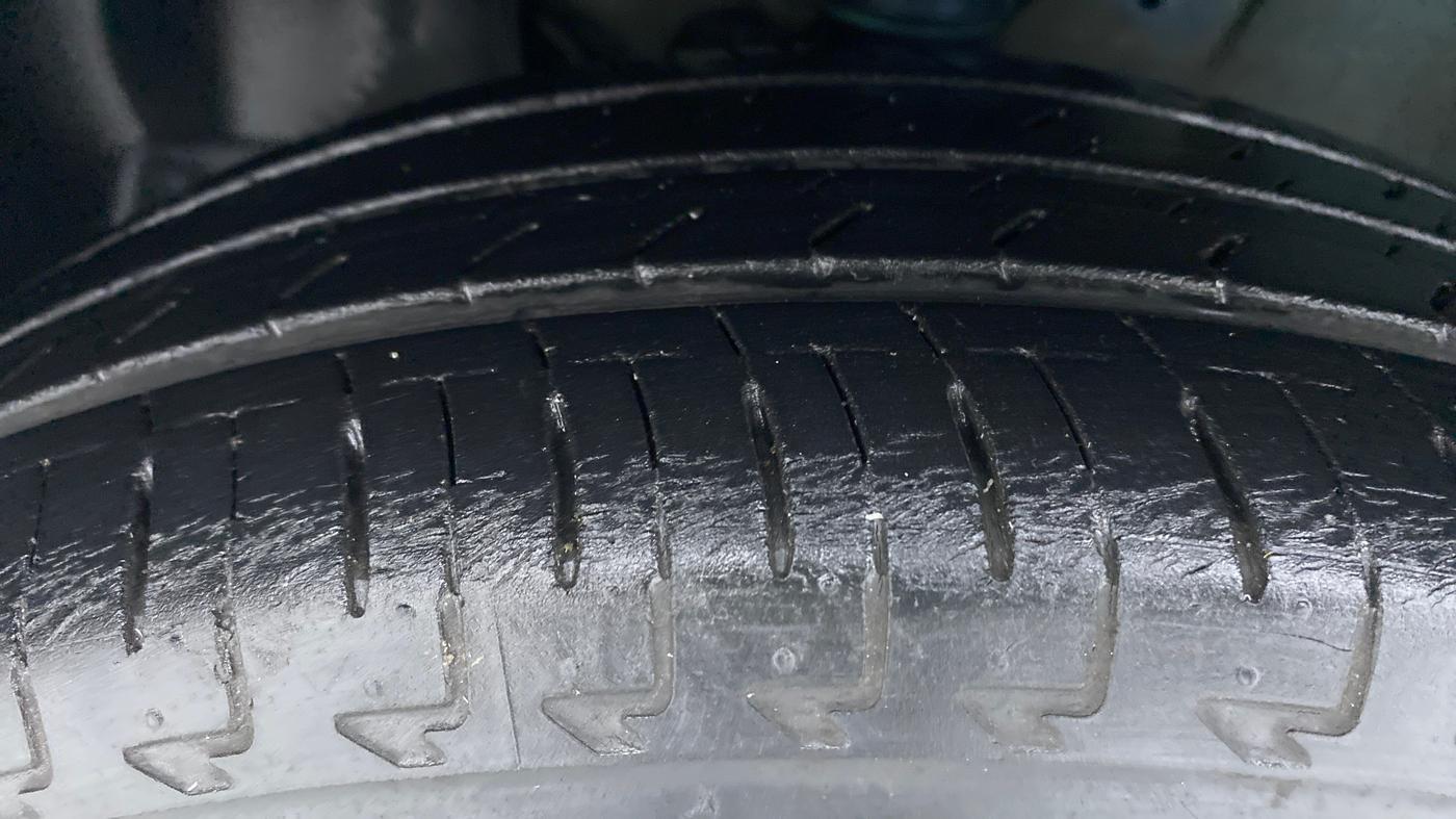 2018 Maruti IGNIS DELTA 1.2 K12, Petrol, Manual, 12,108 km, Left Front Tyre Tread