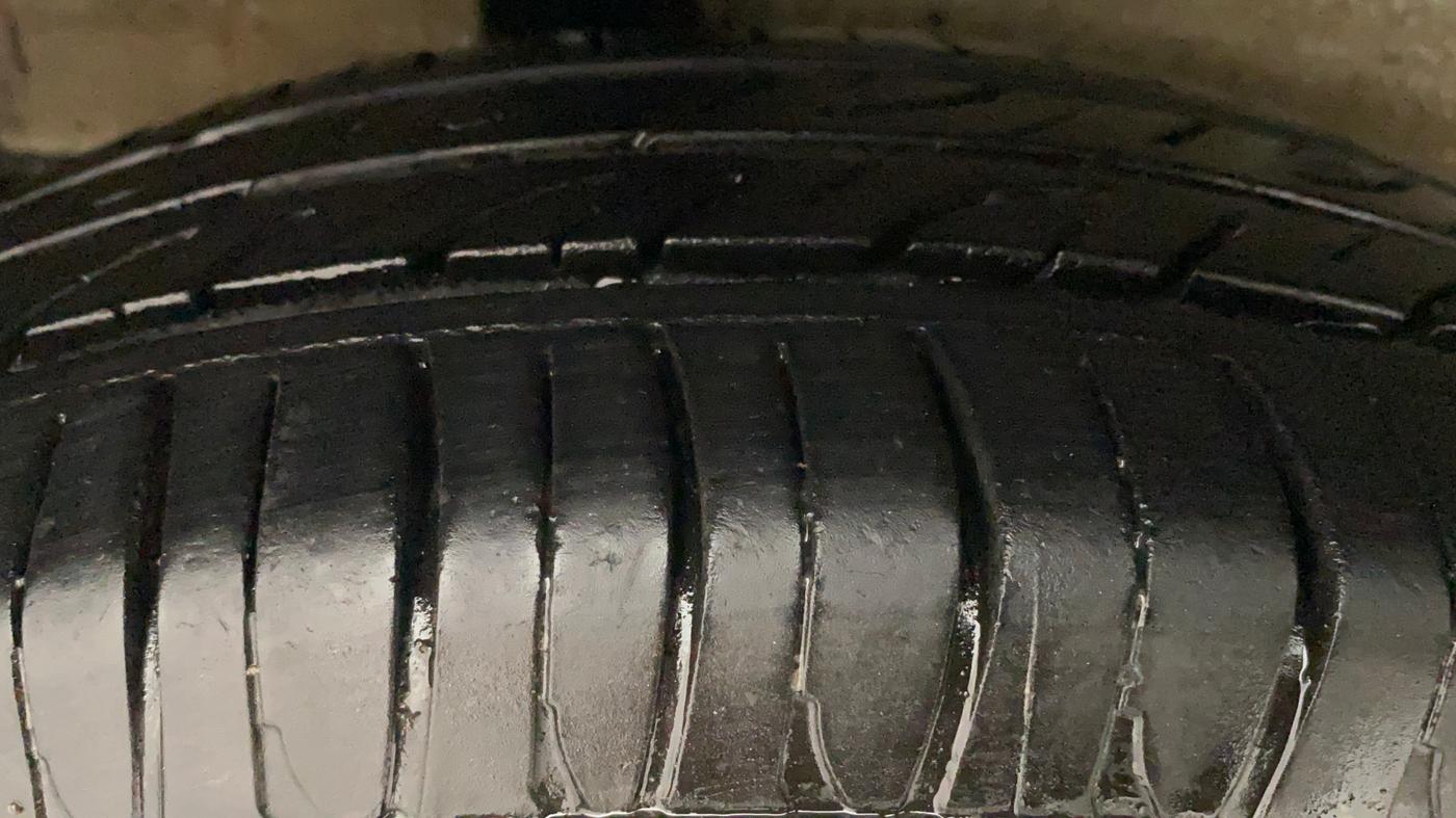 2017 Maruti Celerio VXI AMT, Petrol, Automatic, 39,232 km, Right Rear Tyre Tread