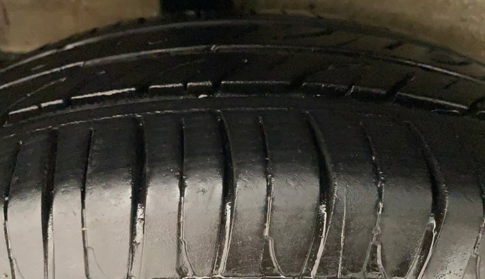 2017 Maruti Celerio VXI AMT, Petrol, Automatic, 39,232 km, Right Rear Tyre Tread