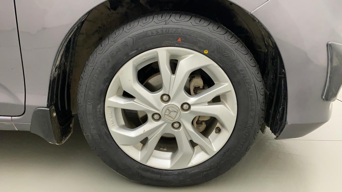 2021 Honda Amaze 1.5L I-DTEC VX CVT, Diesel, Automatic, 49,813 km, Right Front Wheel