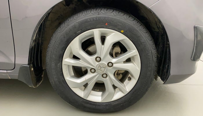2021 Honda Amaze 1.5L I-DTEC VX CVT, Diesel, Automatic, 49,813 km, Right Front Wheel