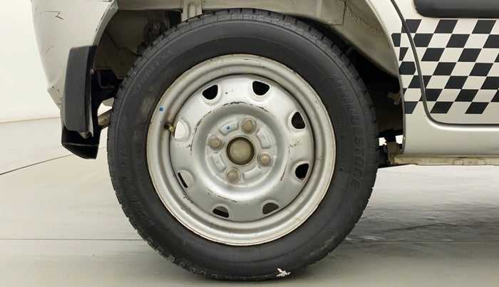 2011 Maruti Zen Estilo LXI, Petrol, Manual, 41,798 km, Right Rear Wheel