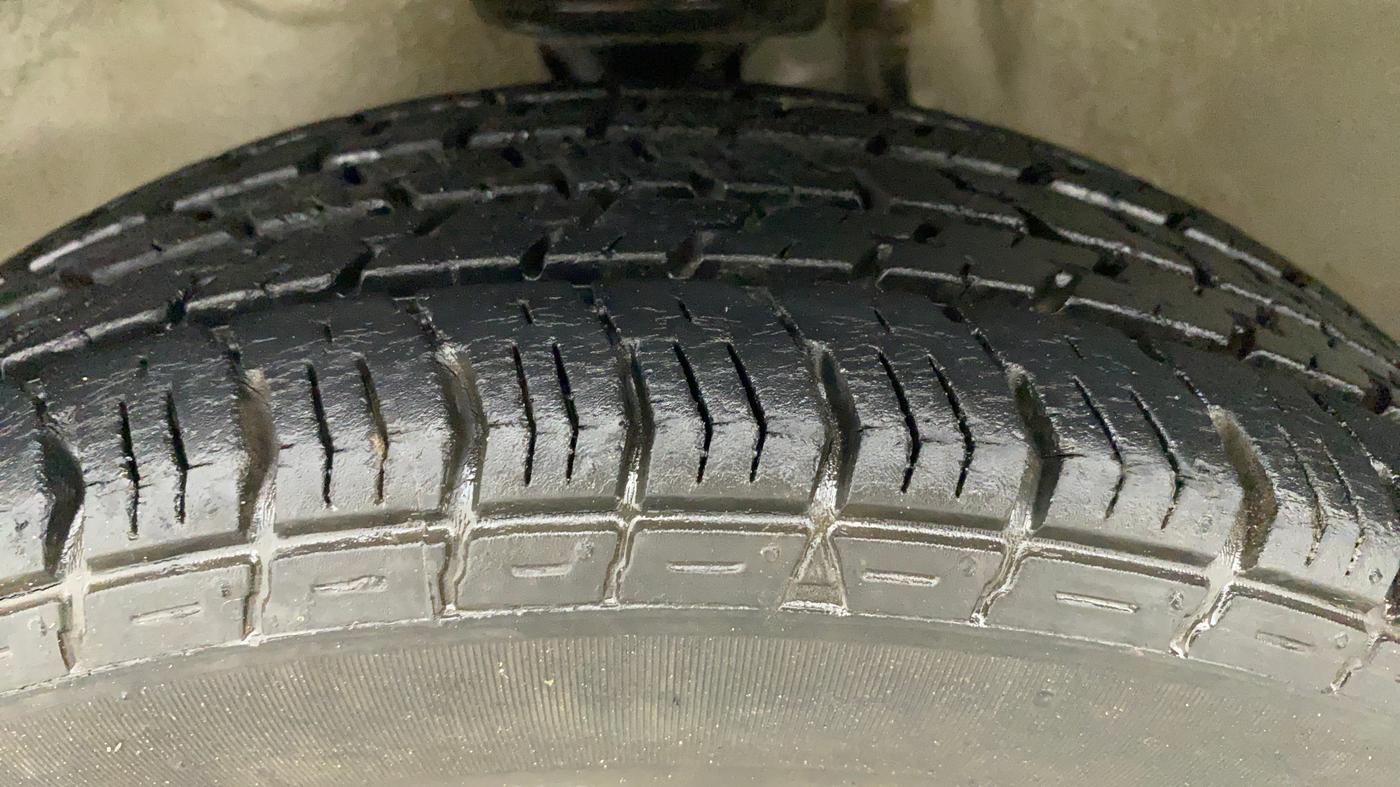 2011 Maruti Zen Estilo LXI, Petrol, Manual, 41,798 km, Left Front Tyre Tread
