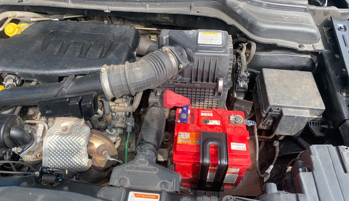 2021 Mahindra XUV300 W8 (O) 1.2 PETROL, Petrol, Manual, 82,584 km, Engine View - Left