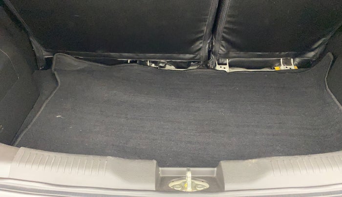 2017 Maruti IGNIS DELTA 1.2, Petrol, Manual, 50,118 km, Boot Inside