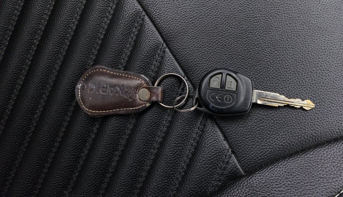 2017 Maruti IGNIS DELTA 1.2, Petrol, Manual, 50,118 km, Key Close Up