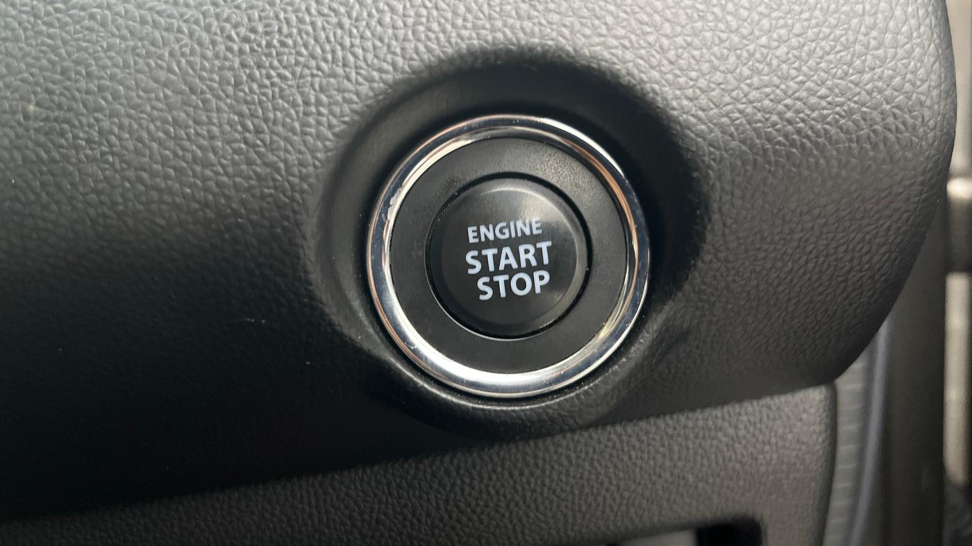 2020 Maruti Swift ZXI PLUS AMT, Petrol, Automatic, 37,495 km, Keyless Start/ Stop Button