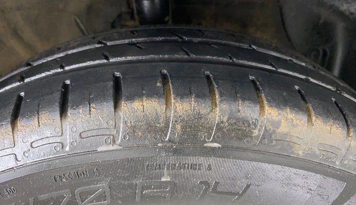 2021 Hyundai GRAND I10 NIOS SPORTZ 1.2 KAPPA VTVT CNG, CNG, Manual, 44,189 km, Right Front Tyre Tread