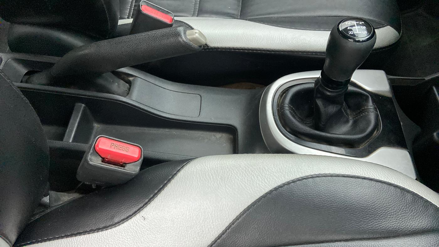 2018 Honda WR-V 1.2L I-VTEC S MT, Petrol, Manual, 59,777 km, Gear Lever