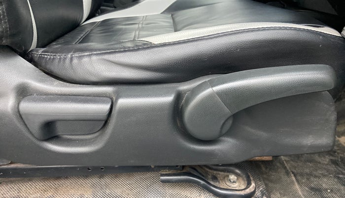 2018 Honda WR-V 1.2L I-VTEC S MT, Petrol, Manual, 59,777 km, Driver Side Adjustment Panel