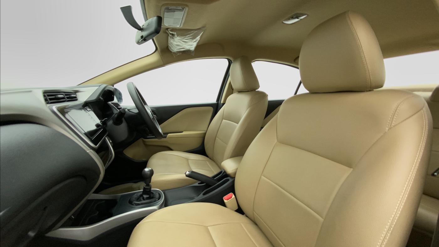 2017 Honda City V MT PETROL, Petrol, Manual, 74,838 km, Right Side Front Door Cabin