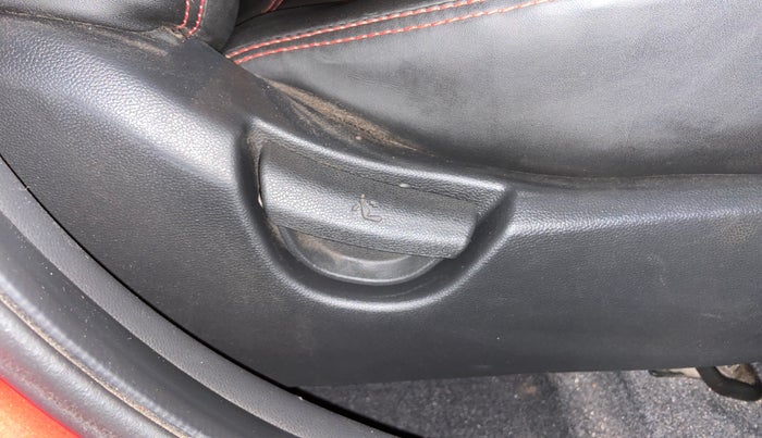 2020 Hyundai Grand i10 MAGNA 1.2 KAPPA VTVT, Petrol, Manual, 79,667 km, Driver Side Adjustment Panel