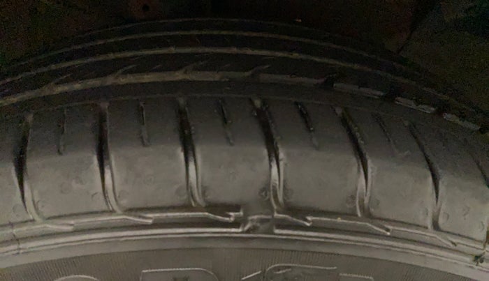 2017 Hyundai Creta E PLUS 1.6 PETROL, Petrol, Manual, 45,147 km, Right Front Tyre Tread
