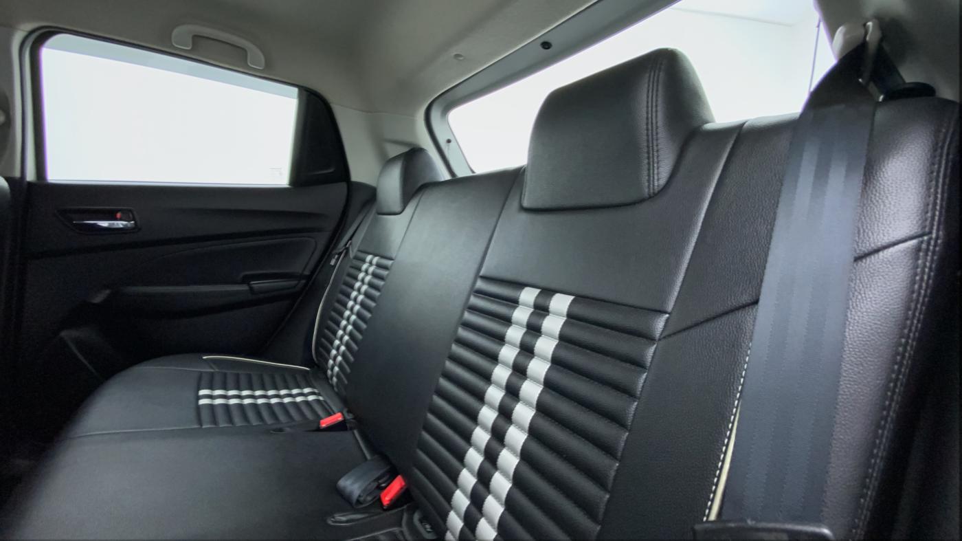2018 Maruti Swift VXI D, Petrol, Manual, 38,328 km, Right Side Rear Door Cabin