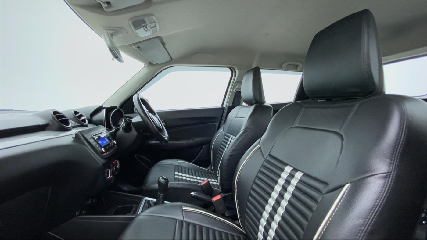 2018 Maruti Swift VXI D, Petrol, Manual, 38,328 km, Right Side Front Door Cabin